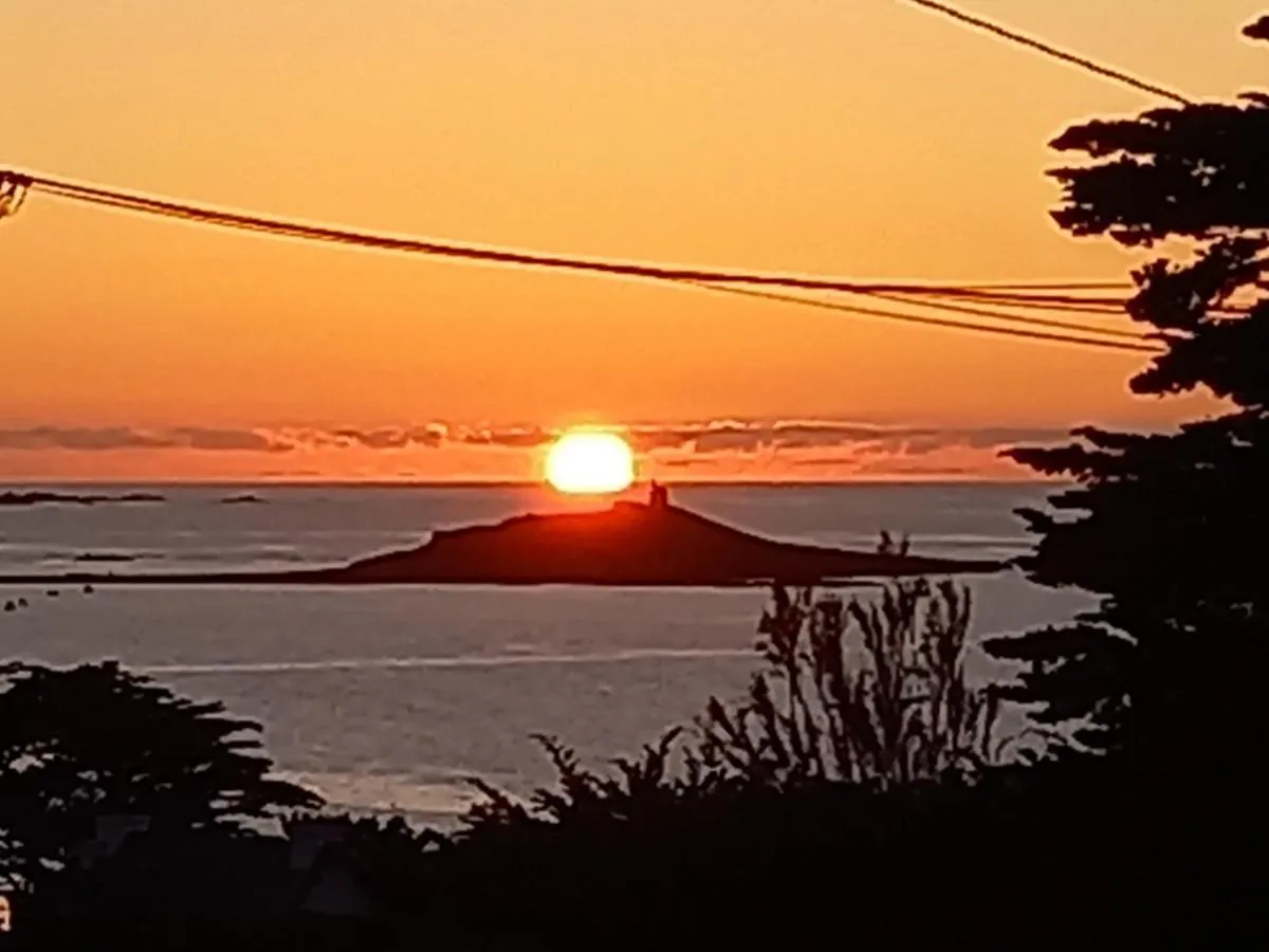 Sunset View Over Beach At Sables D'Or Frankrig